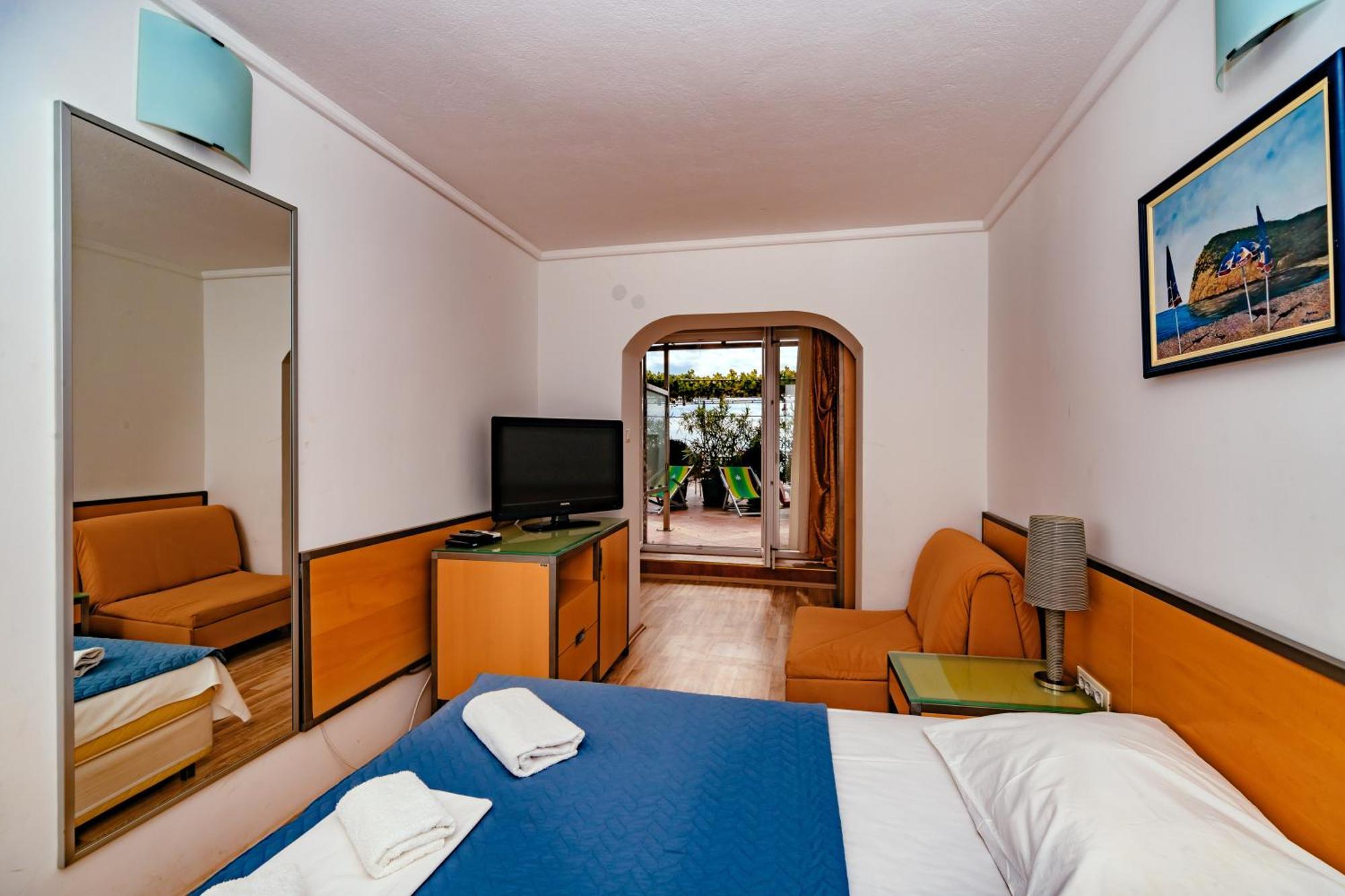 Hotel Savojo Petrovac Exterior foto