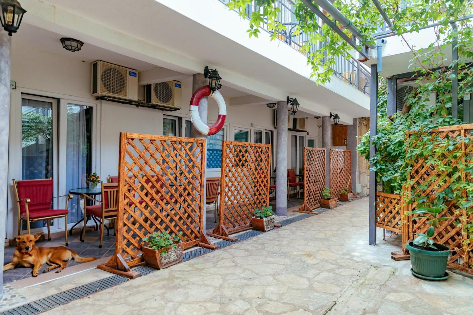 Hotel Savojo Petrovac Exterior foto