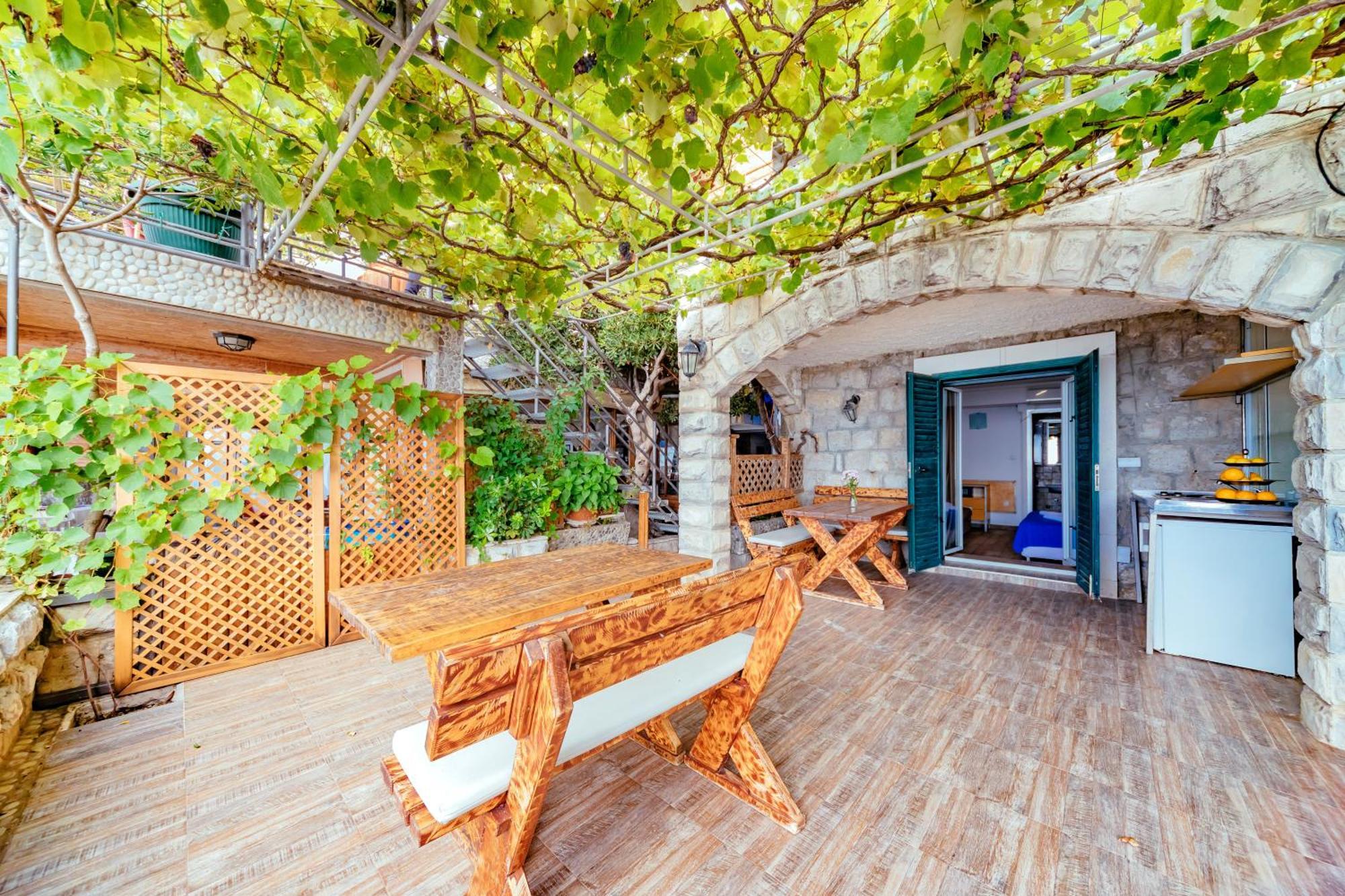 Hotel Savojo Petrovac Exterior foto